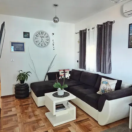 Tia, Private Terrace, Sea View, Jacuzzi *