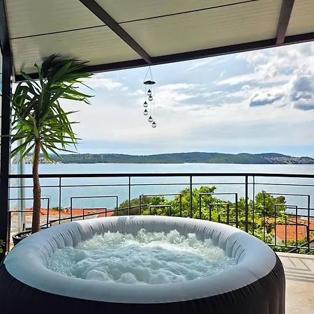 Tia, Private Terrace, Sea View, Jacuzzi
