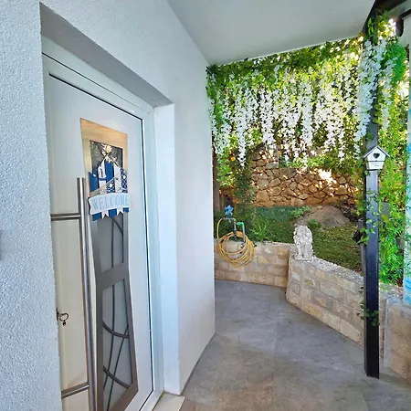 Apartment Tia, Private Terrace, Sea View, Jacuzzi